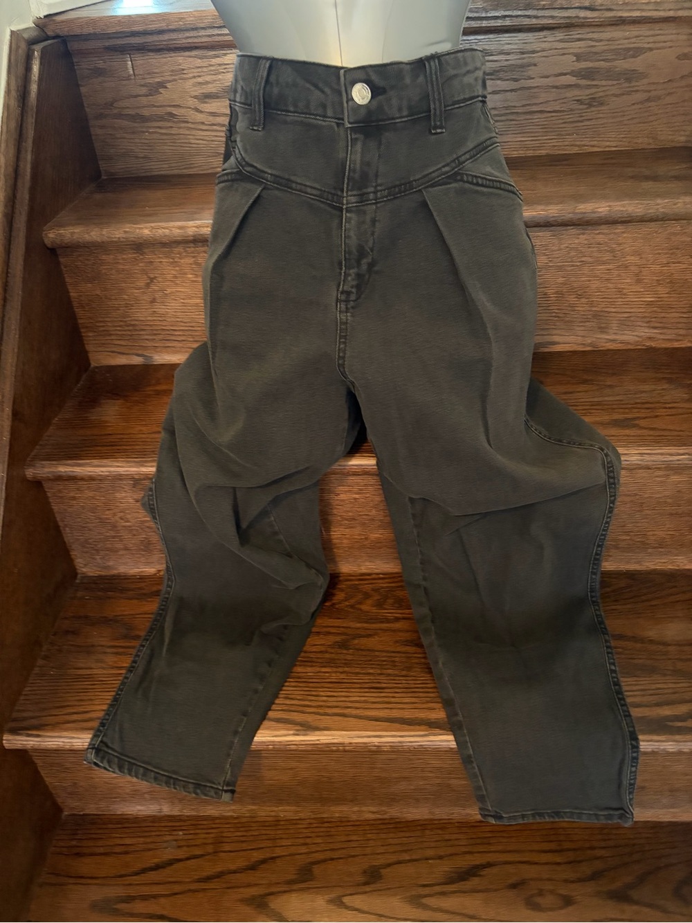 High-Waist Structured Jeans in Black